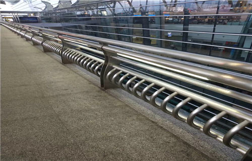 304不锈钢复合管护栏专业定制追求细节品质