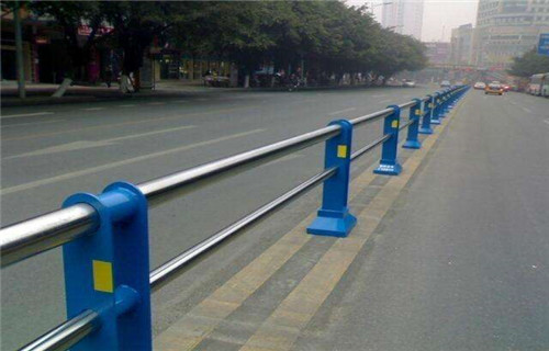 不锈钢桥梁护栏品种齐全实力雄厚品质保障