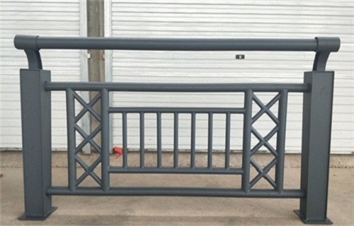 不锈钢复合管栏杆热销工程施工案例