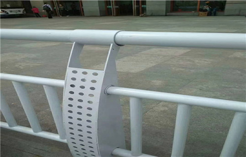 不锈钢复合管栏杆生产-聊城亮洁不锈钢本地厂家